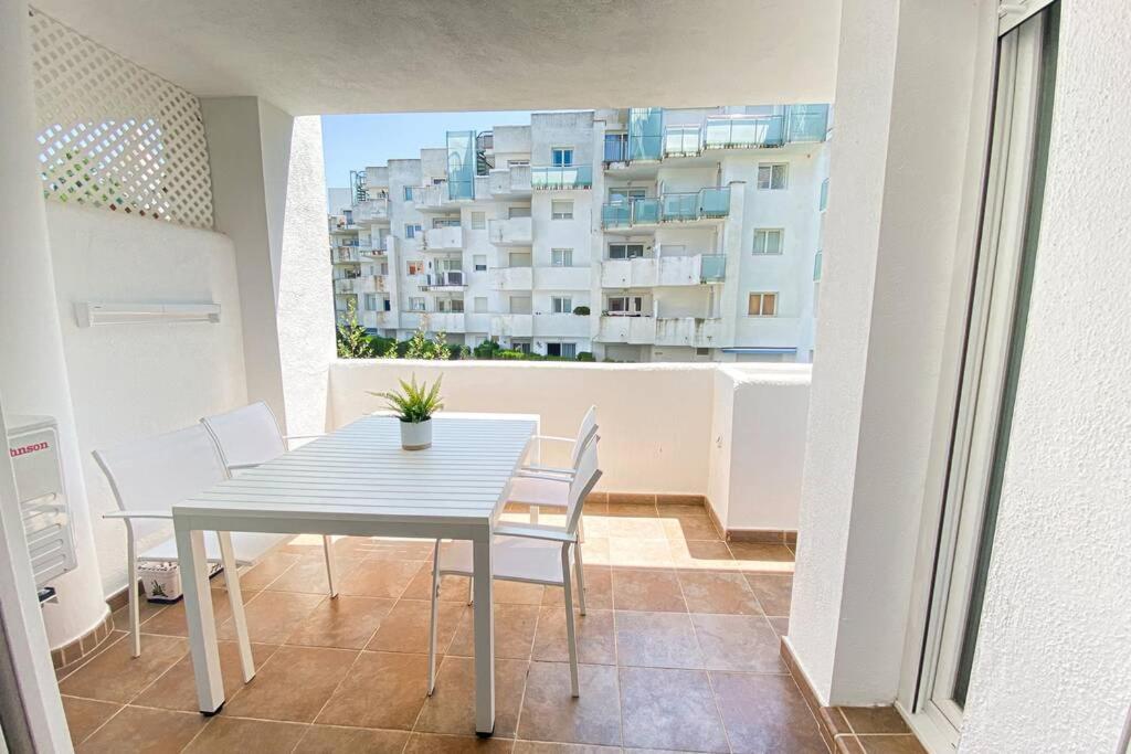 Blue Marina - Terraza, Piscina Y Wifi Gratis Apartment Roses Exterior photo